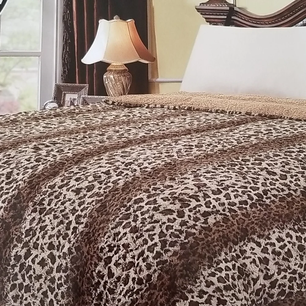 NEW! Luxe Faux Fur Leopard Queen Size Blanket Throw 3 Piece Set - Picture 2 of 8